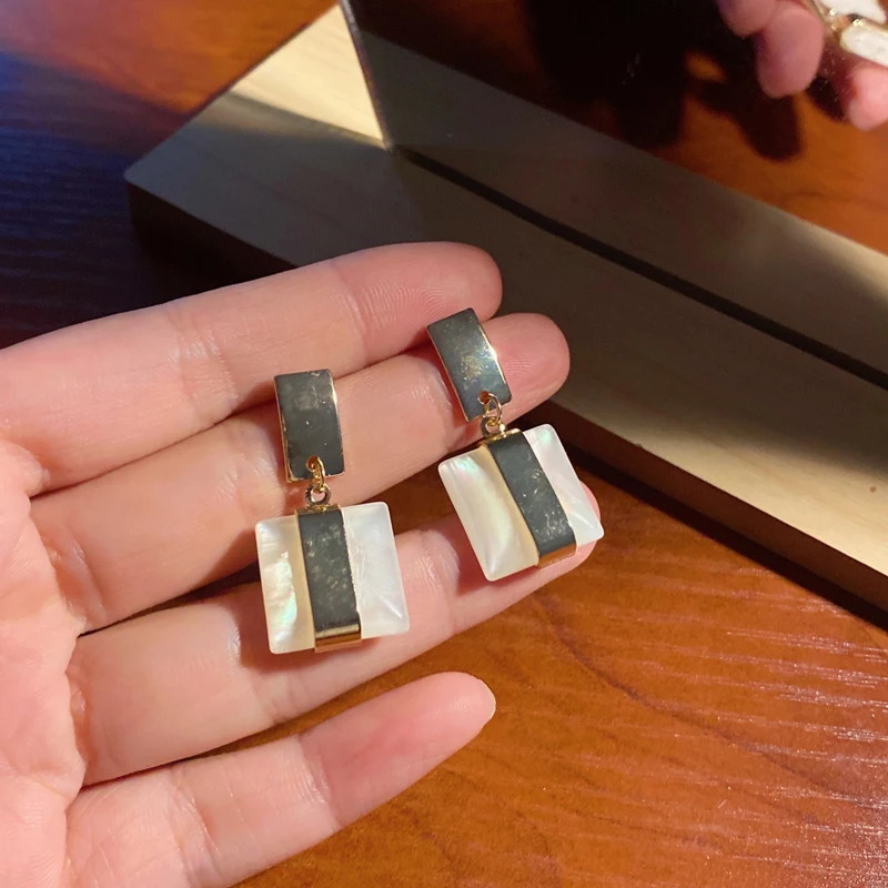

S925 needle Modern Jewelry Acetate Earrings 2021 New Trend Hot Selling Geometric Golden Square Drop Earrings For Women Gifts