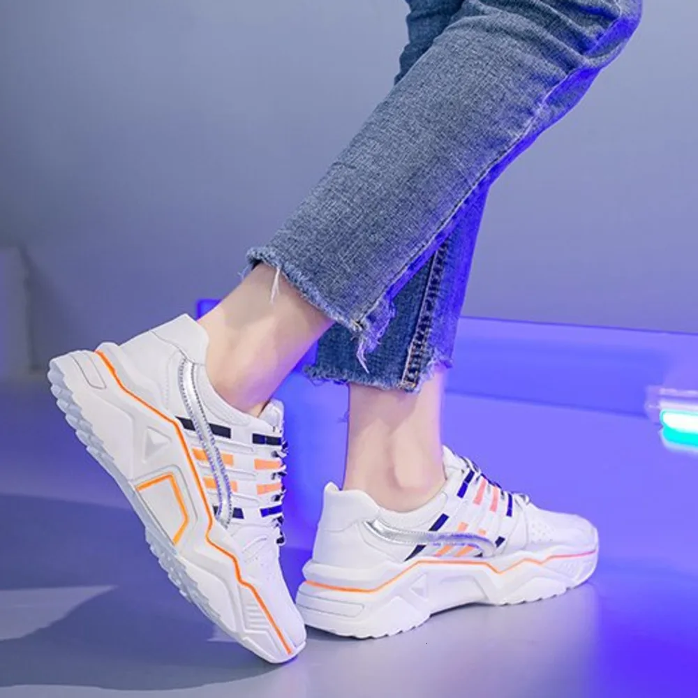 Женские белые кроссовки для папы блестящая Лоскутная обувь на массивной