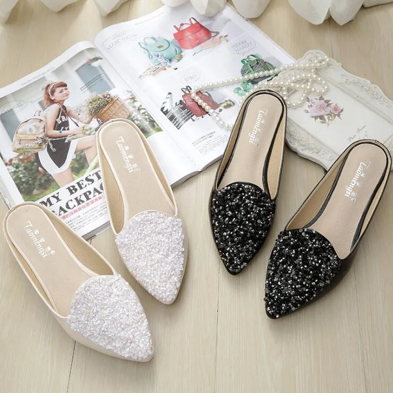 

Flat Shoes 2021 Fashion Mules For Women Patent Leather Pointed Toe Sandalias Women Slipper Summer Rhinestone Sequins Sandals