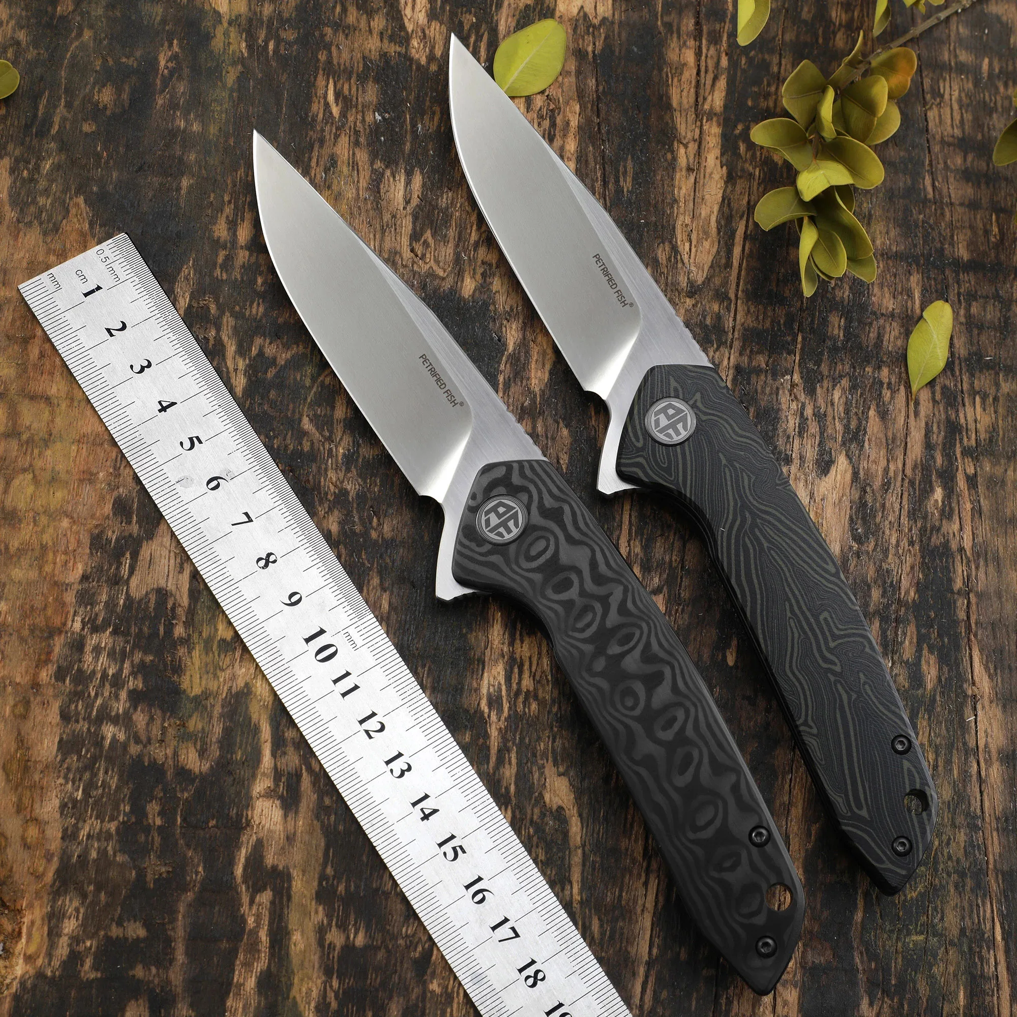 

New Petrified fish 989 carbon fiber handle K110 steel flipper folding knife outdoor camping hiking hunting EDC pocket tool