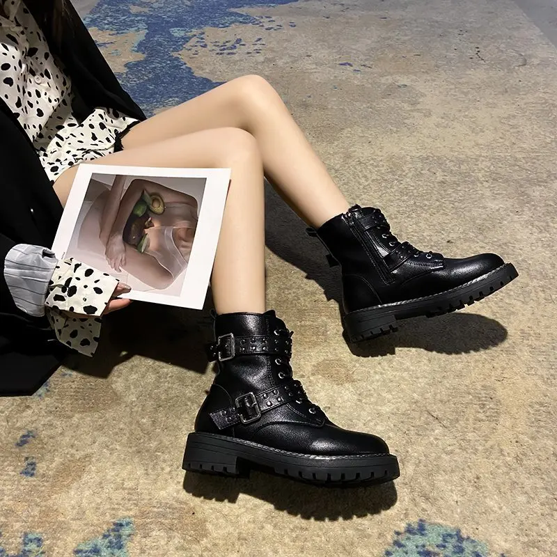 

NEW Women's Shoes 2020 Black Short Plush Women's Boots Keep Warm Winter Boots Women Punk Ankle Boots PU Leather Women's Boots
