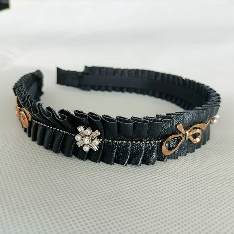 

2021 Fashion Hair Bands for Women Leather Headwer Pleated Ornaments Cloth Hairbands Vintage Turban Hair Ties Bandanas Hoop