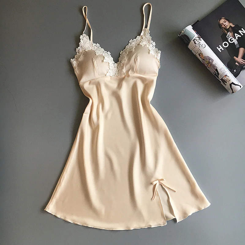 

Ladies Sexy Nightdress Silk V-neck Floral Sleepwear Lingerie Babydoll Nightgown Mini Sleeveless Women Sleepshirt With Padded Bra