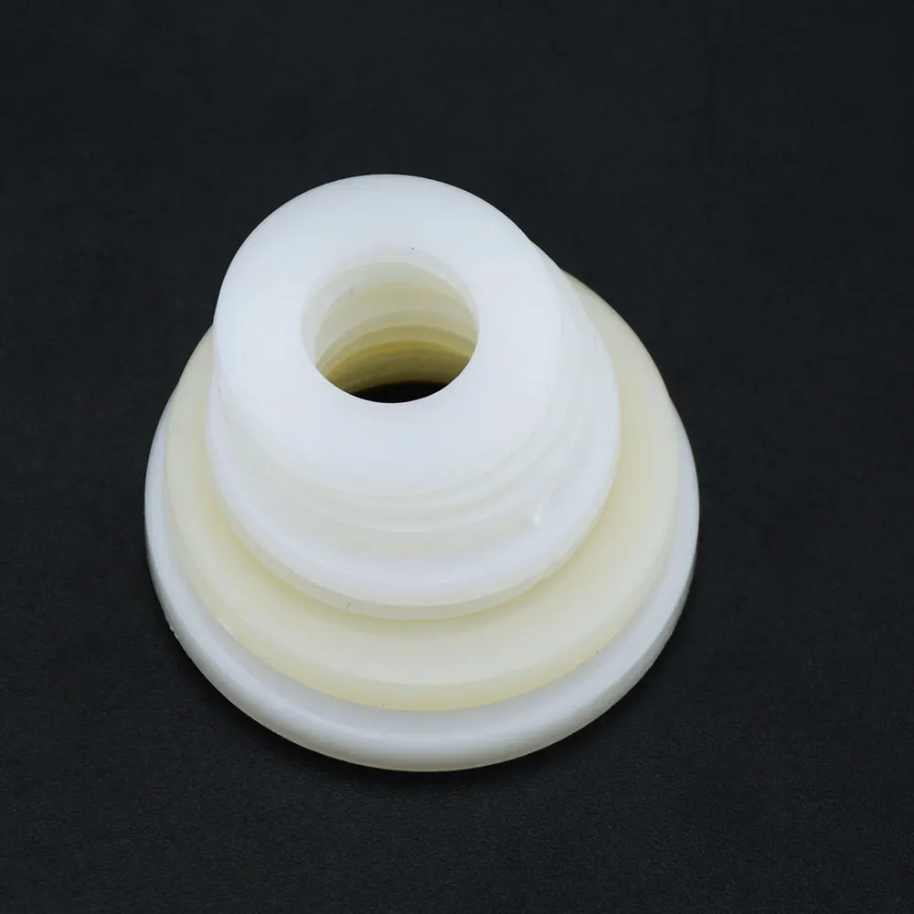 Кольцо из стеклопластика. Втулка изолятор в горелке сварочная 24 ак. Втулка изолятор в горелке сварочная 24 ак. Изолирующие кольца. Шайбы в ассортименте.