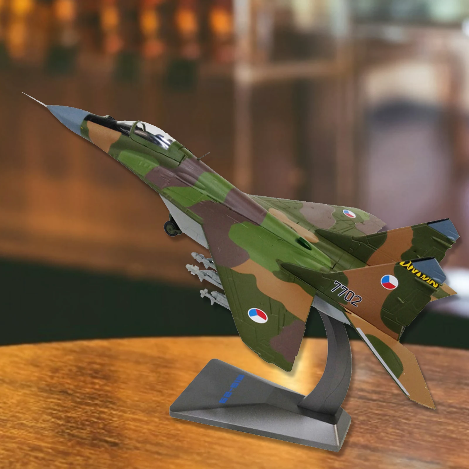 

1/48 MiG-29 модель русской военно-воздушной силы из сплава и литая армейская модель и дисплей