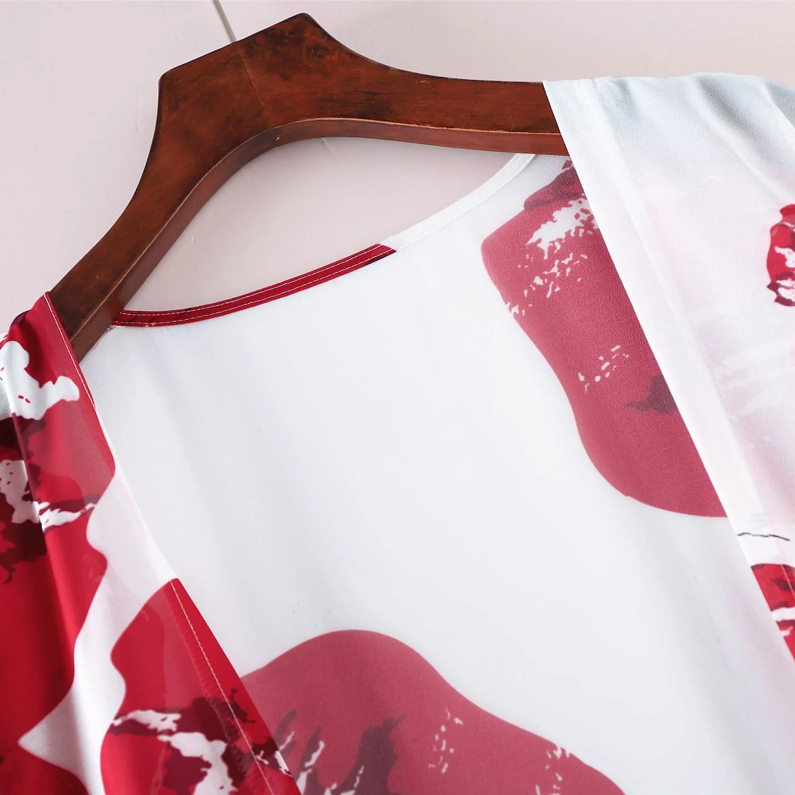 

Women's Seaside Bohemian Style Holiday Chiffon Swimsuit Blouse Sunscreen Shirt Lady Summer Beach Sunsuit Cover Up