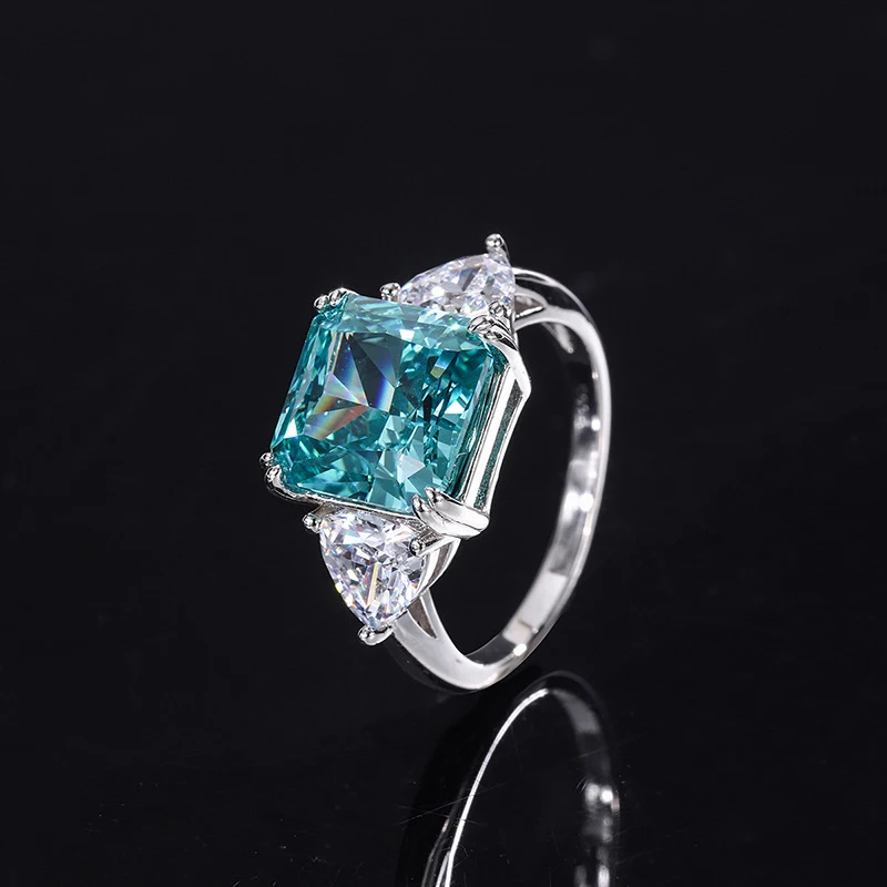Женское кольцо из серебра 100% пробы с бриллиантами 10*10 мм | Украшения и аксессуары
