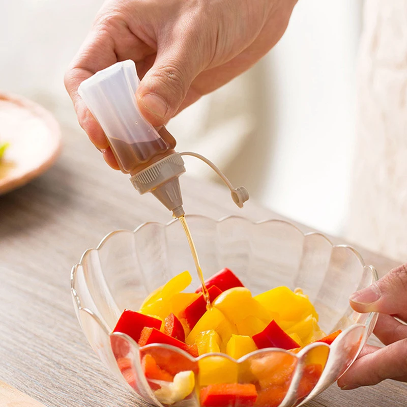

4pcs/set Mini Sauce Seasoning Box Barbecue Kitchen Portable Transparent Bottle Pp Spices With Lid Jar Squeeze