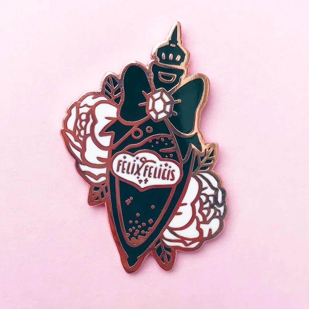 

New Lucky Potion Cute Bow Bottle Hard Enamel Pin Fantasy Magic FelixFelicis Brooch White Flowers Plant Metal Badges Accessories