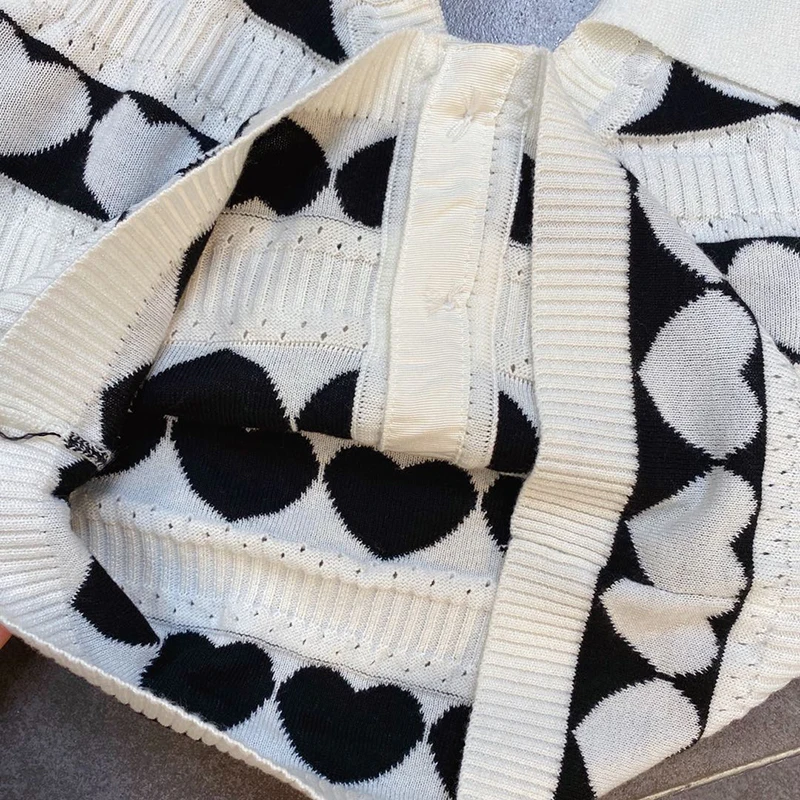 

SISPELL Print Love Shape Vest For Female Lapel Collar Sleeveless High Waist Slimming Patchwork Buttons Women's Sexy Vest Fashion