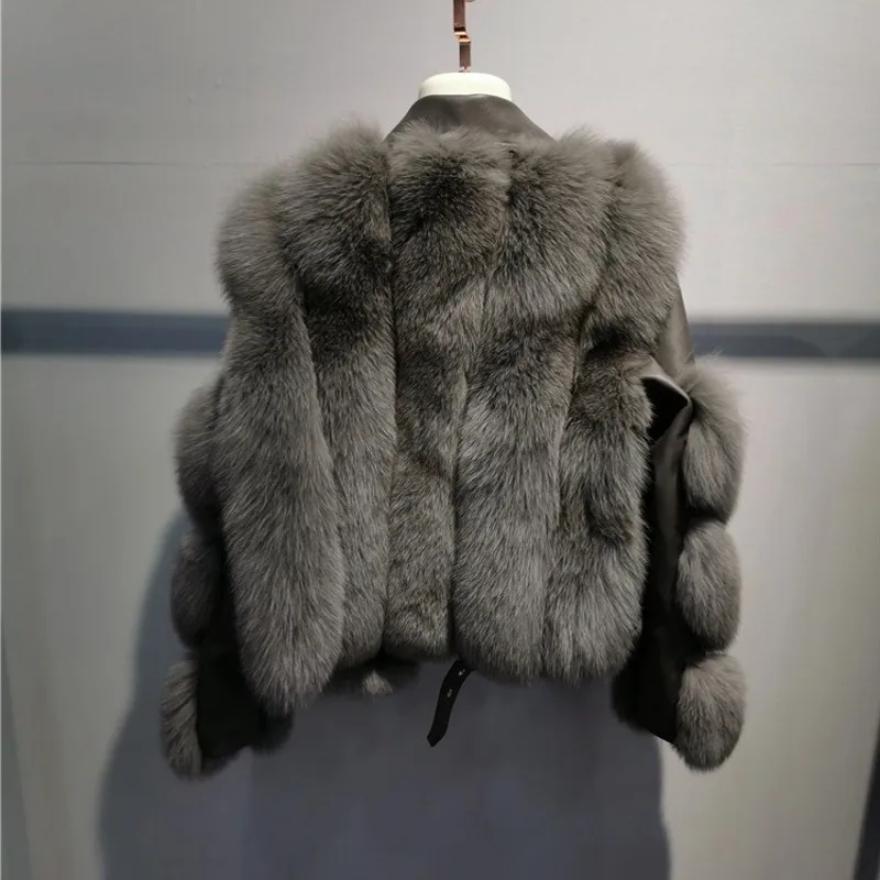 Женская теплая тонкая зимняя куртка из натурального меха Роскошная Шуба Лисьего