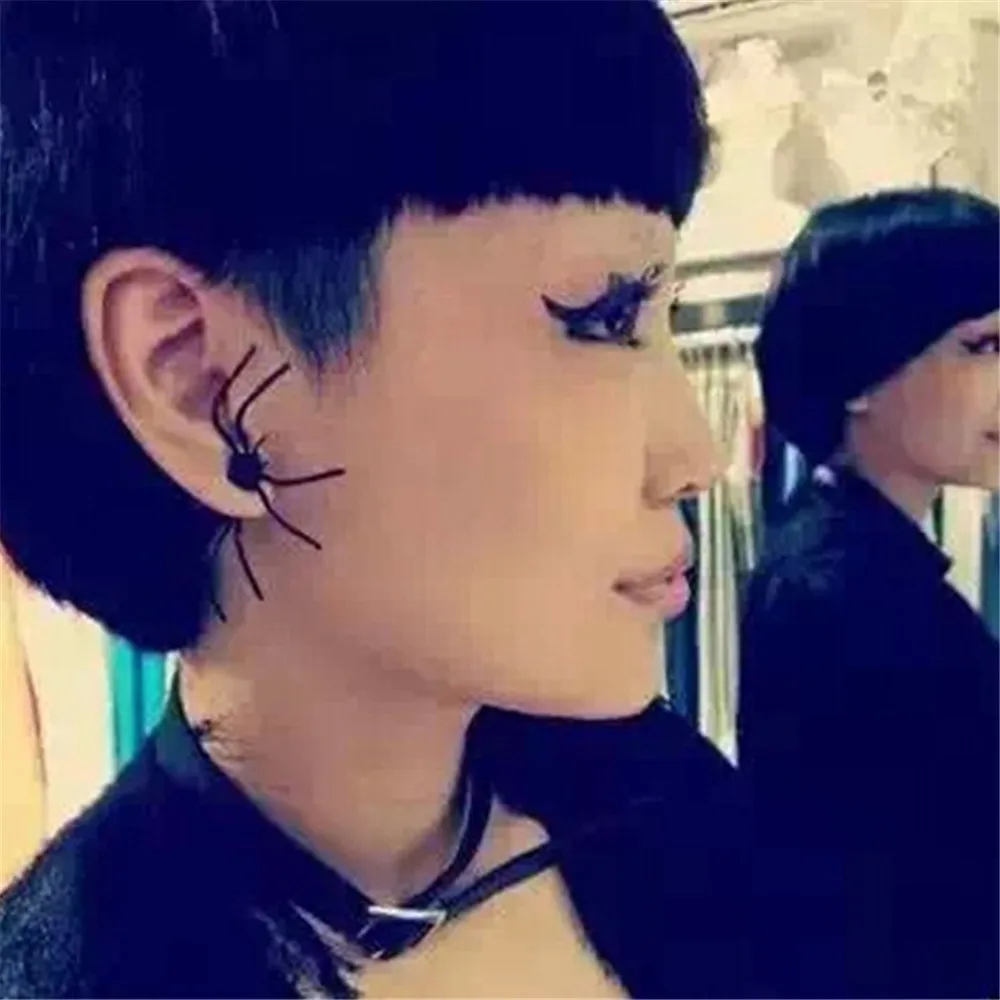 SexeMara 2019 New Fashion Halloween Decoration 1Piece 3D Creepy Black Spider Ear Stud Earrings for Haloween Party DIY | Украшения и