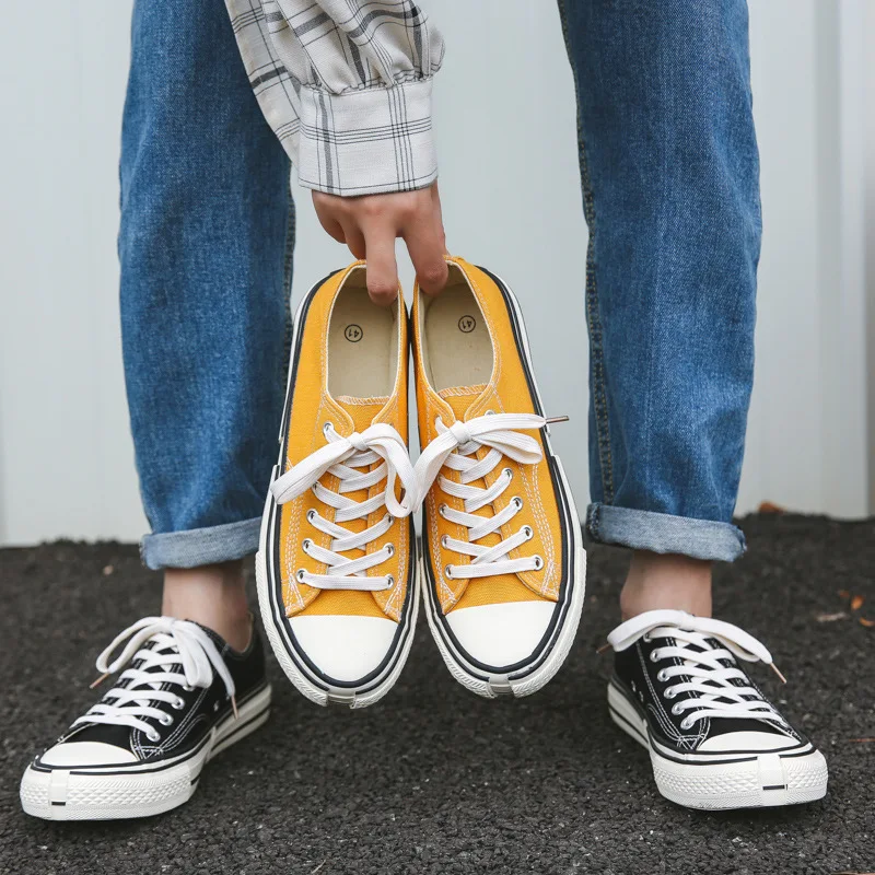 Женские кроссовки в стиле ретро плоская подошва на шнуровке низкие однотонные