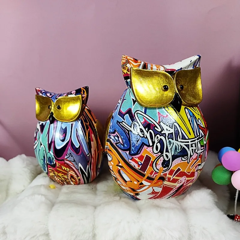 

Creative Colorful Resin Crafts Owl Ornaments Home Wine Cabinets Living Room Resin Water Transfer Decorations