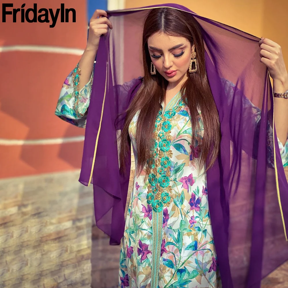 FridayIn Осенняя мусульманская женская одежда модная абайя Дубай Халат с капюшоном женские 2021 новые повседневные женские платья с вышивкой и п...