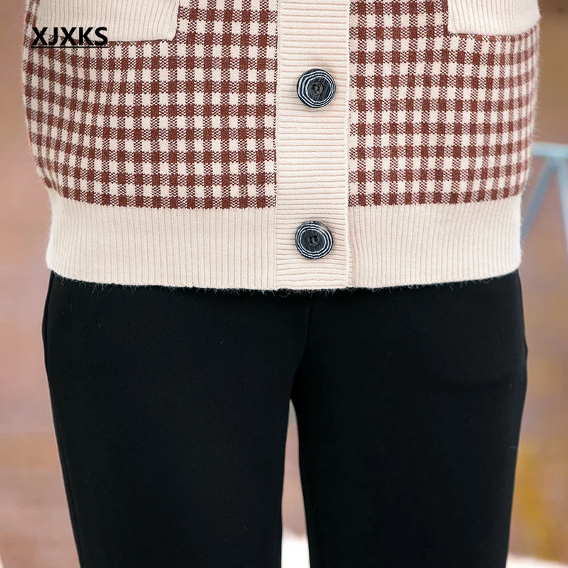 Женская Шерстяная трикотажная куртка с V-образным вырезом