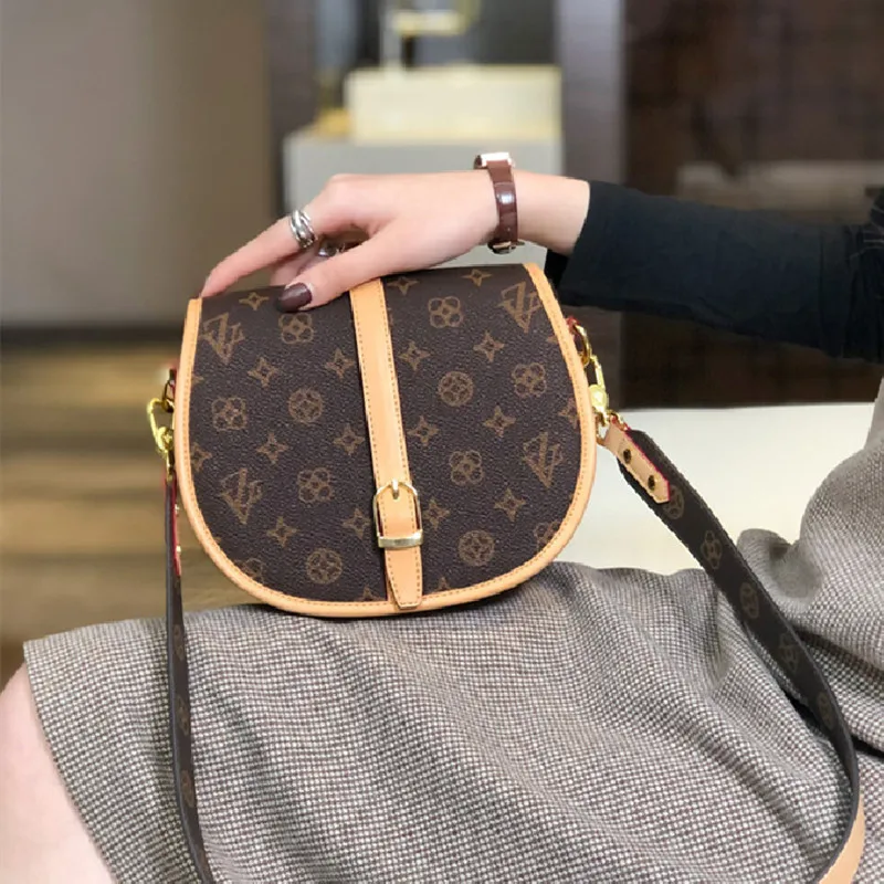 

Real Leather Women Saddle Bags 2021 Hot Sale Retro Geometric Prints Single Shoulder Bags Women Famous Handbags Grand Sac Femme