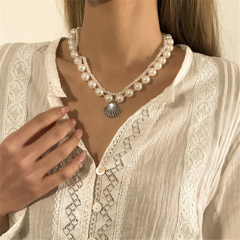 

2021 Fashion Sea Wind Shell Rice Bead Multilayer Neck Pearl Pendant Beaded Necklace Light Women's Jewelry