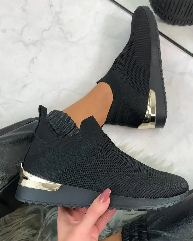 

2021 zapatos casuales de moda Zapatos de cuña de las señoras zapatos planos zapatos antideslizante volando tejido zapatillas de