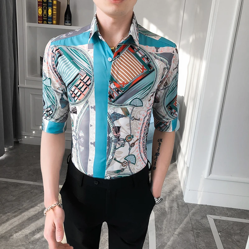 Мужская приталенная рубашка с принтом Повседневная белая полурукавами под