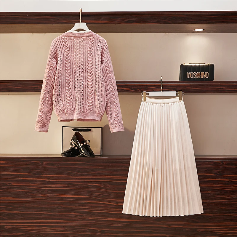 

Autumn Outfit New Large Size Ladies' V Neck Pink Sweater & Pleated Skirt Women Western Style Two Pcs Clothing Set Knitted Suits
