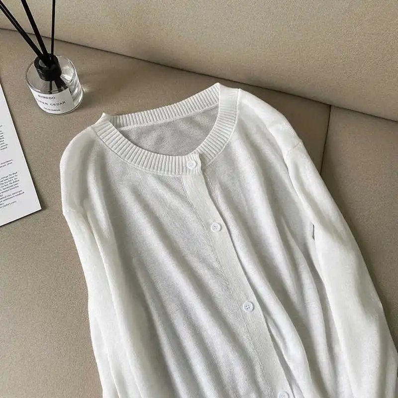 

COZOK Soft Korean Round Neck Short Knitted Cardigan for Women in Spring and Summer