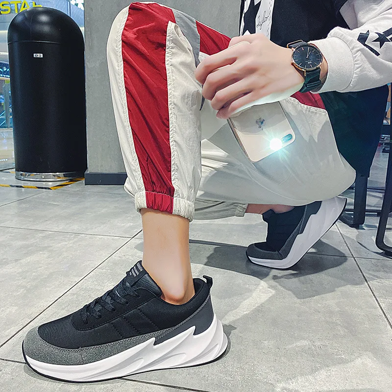 

2020 New Fashion Men Flyweather Comfortable Breathable Non-leather Casual Light Running Sport Jogging Shark Bottom Shoes