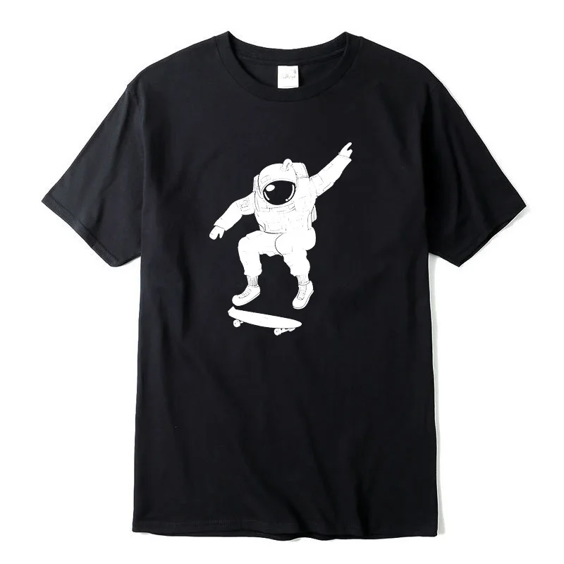 

Men's T-shirt 100% Cotton Astronaut Play The Skateboard Print O-neck Short Sleeve Designs Men T-shirt Casual Summer Loose Tshirt