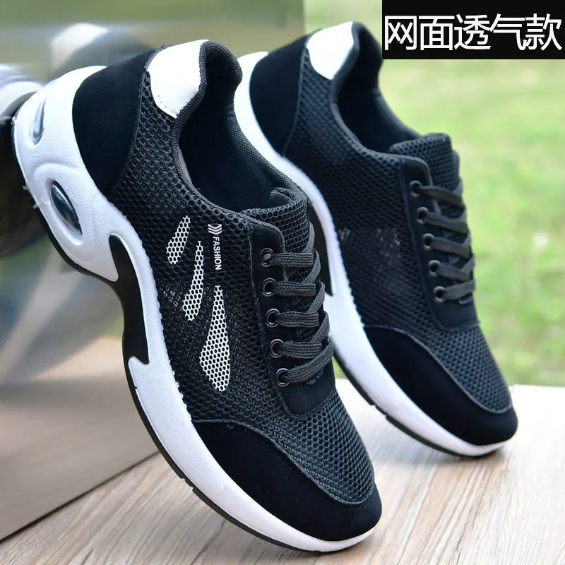 

Fashion Breathable Men's Casual Shoes Lace-Up Light Sports Shoes for Men Comfortable Outdoor Male Sneakers Vulcanized Shoes