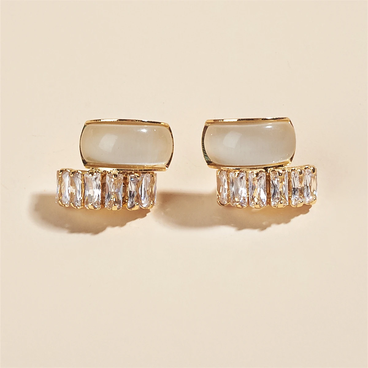 

Trendy Needle Temperament Opal Earrings Geometric Arc Earrings Female Jewelry pendientes plata piercing