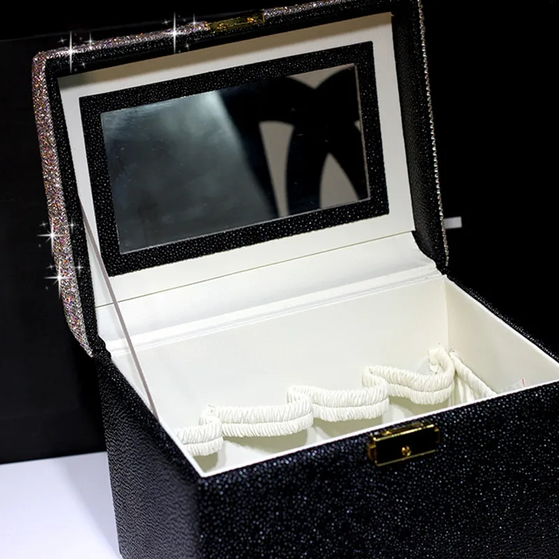 

Cosmetic Box Organizer Leather Crystal Jewelry Case Necklaces Watches Warrings Eardrop Bracelet Holder Wedding Favor