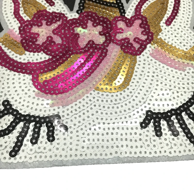 2Pccs/set New Cartoon Unicorn Sequin iron on Pathes for Clothes sequins Flower Horse Embroidery Appliques DIY sewing Decals