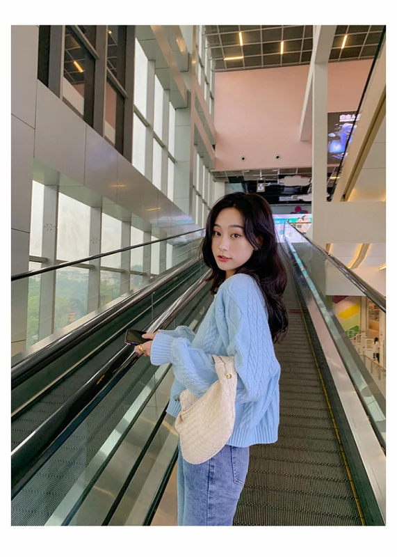 Мягкий молочно синий свитер кардиган женский короткий маленький широкий| |