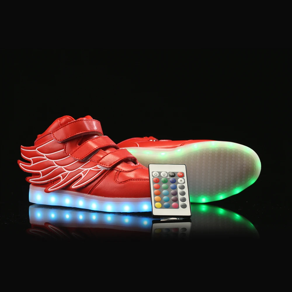 Кроссовки детские осенние светодиодные с пультом ДУ | Детская одежда и обувь