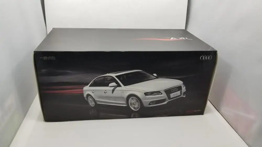 1:18 Модель литья под давлением для Audi A4L 2010 игрушечный автомобиль из белого сплава