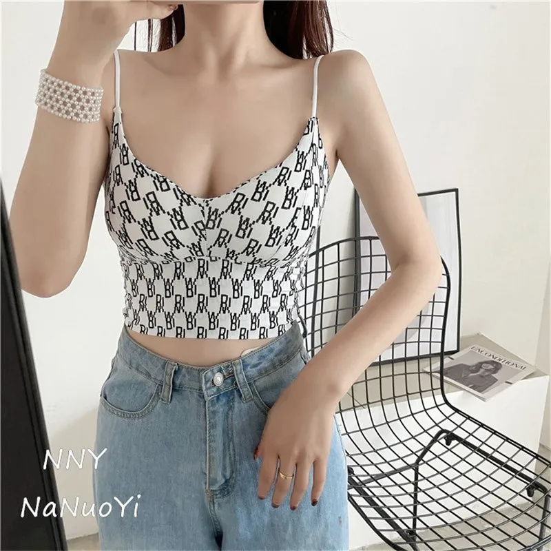 Женская футболка с принтом гусиные лапки V-образным вырезом и открытой спиной |