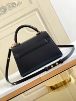 2021 top leather hardware black lychee pattern womens hand messenger bag luxury high end design suitable for life and work