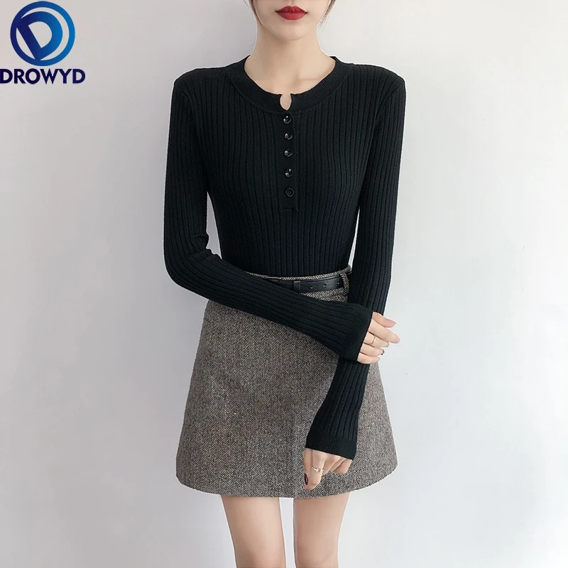 

Осень-зима 2021, новинка, вязаная рубашка с низким круглым вырезом и утечкой до ключиц, облегающий короткий тонкий свитер, топ на пуговицах, вя...