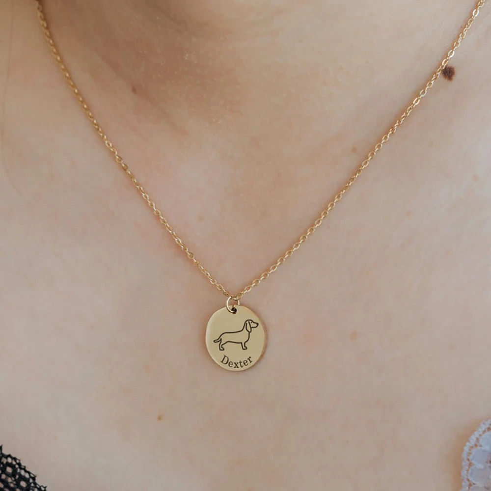 

Mini-World Custom Engraved Dog Shape Name Necklace Stainless Steel Round Pendant Cute Pet Dog Accessory Jewelry Memorial Gift