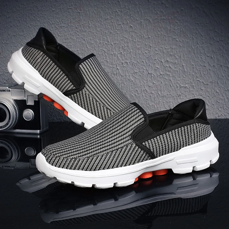 

SUOVEKGO Breathable Mesh Superlight Men Shoes Easy Shoes Lazy Flat Shoes Summer Autumn Zapatos De Lona De Los Hombres