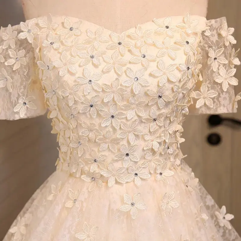 Новинка короткие платья трапеции для встречи выпускников с кружевными цветами