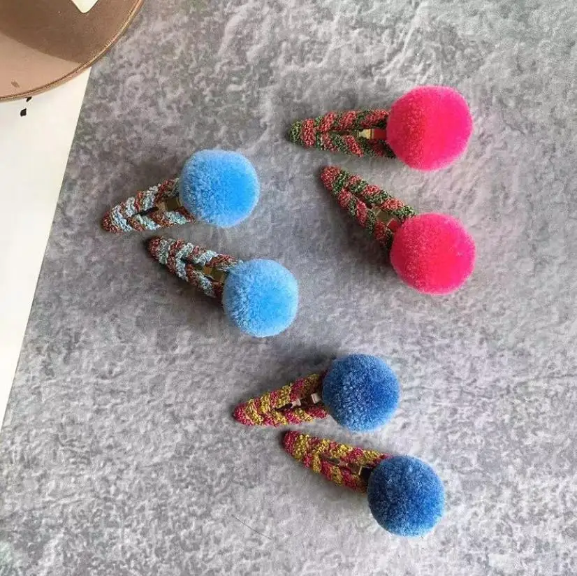 6/12 шт./компл. корейские милые Меховые помпоны зажимы для волос заколки детей с