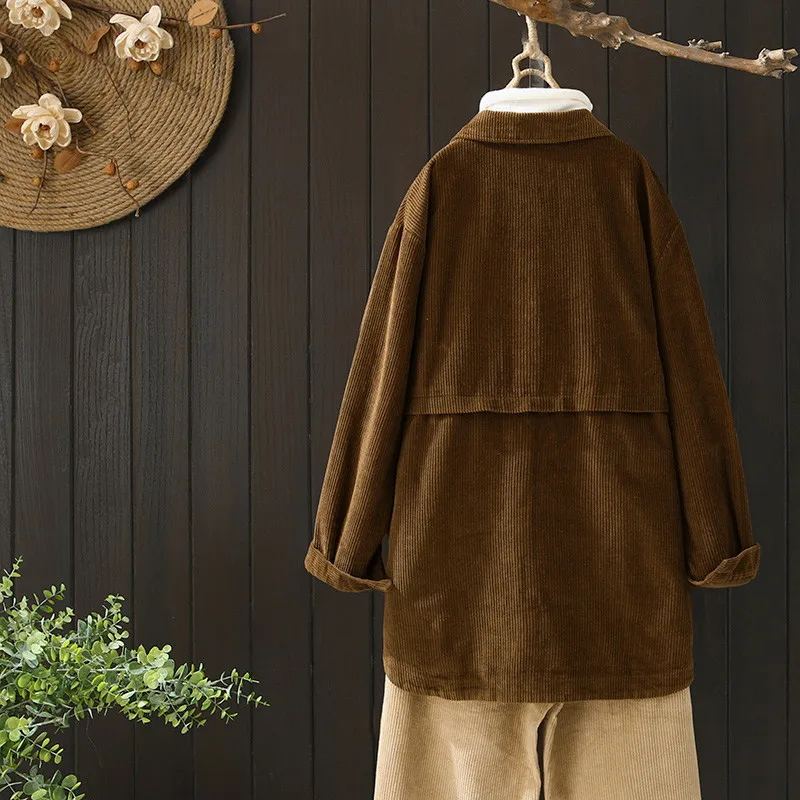 Ветровка женская средней и длинной осенней длины до колена с длинным рукавом