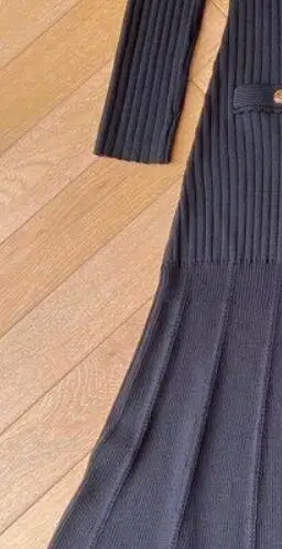 

2020 Summer Knitted Fishtail Big V Fake Pocket Slim Women's Dress Hepburn Style