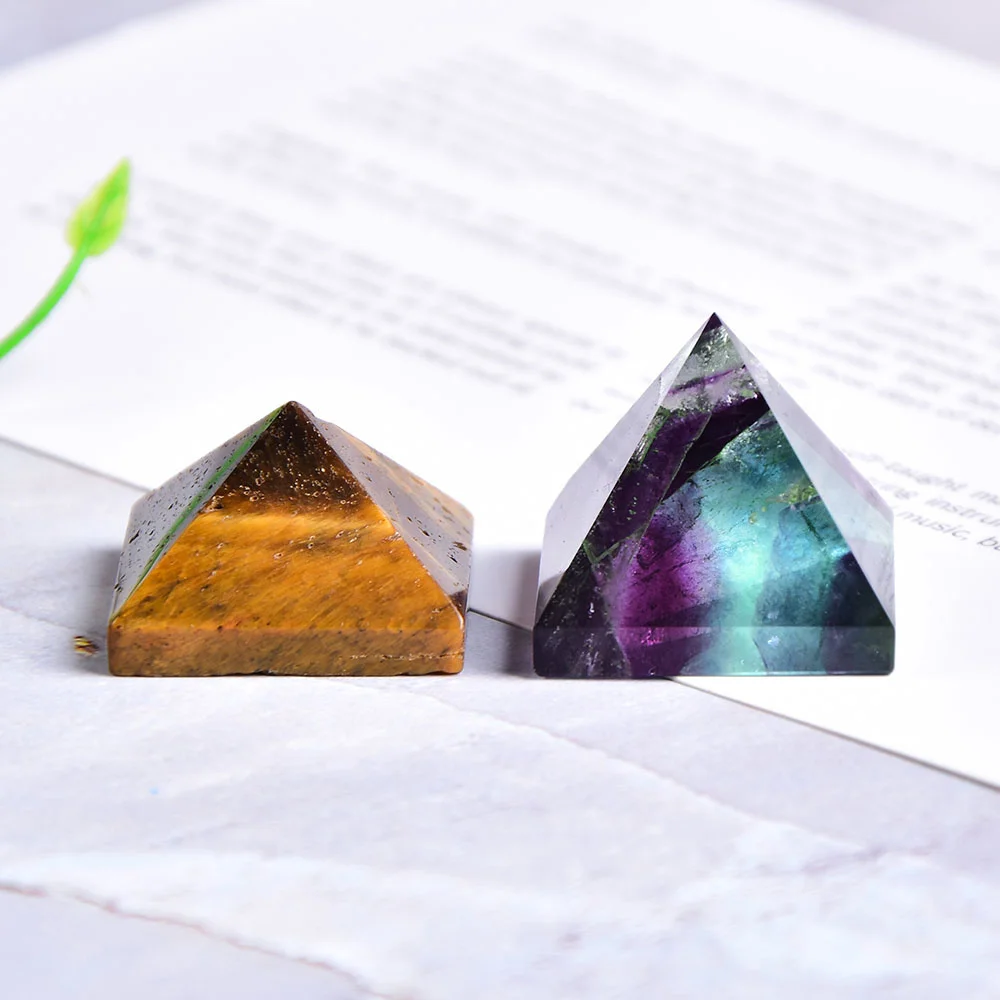 

Natural Fluorite Crystal Pyramid Quartz Healing Stone Chakra Reiki Crystal Tiger Eye Point Home Decor Crafts Of Gem Stone 1PC