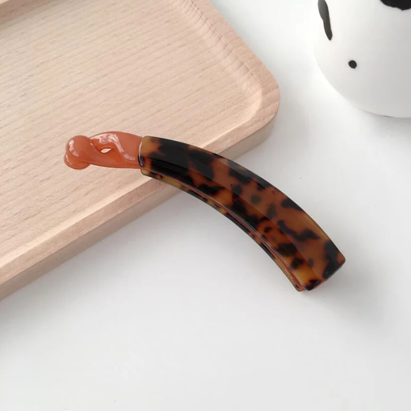 

Vintage Acetate Geometric Leopard Print Hair Claws Women Geometric Acrylic Hairpins Acetate Banana Clip Female Hair Accessories