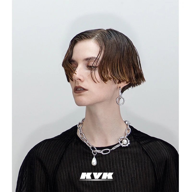 

KVK pearl necklace women's clavicle chain 2021 new niche design sense advanced sense chain cool style jewelry