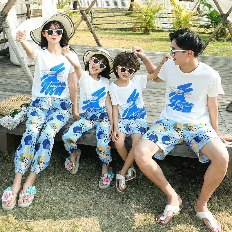 

Летняя семейная одежда для матери, дочери, отца, сына, пляжа, костюм из двух предметов, футболки и шорты, парные наряды