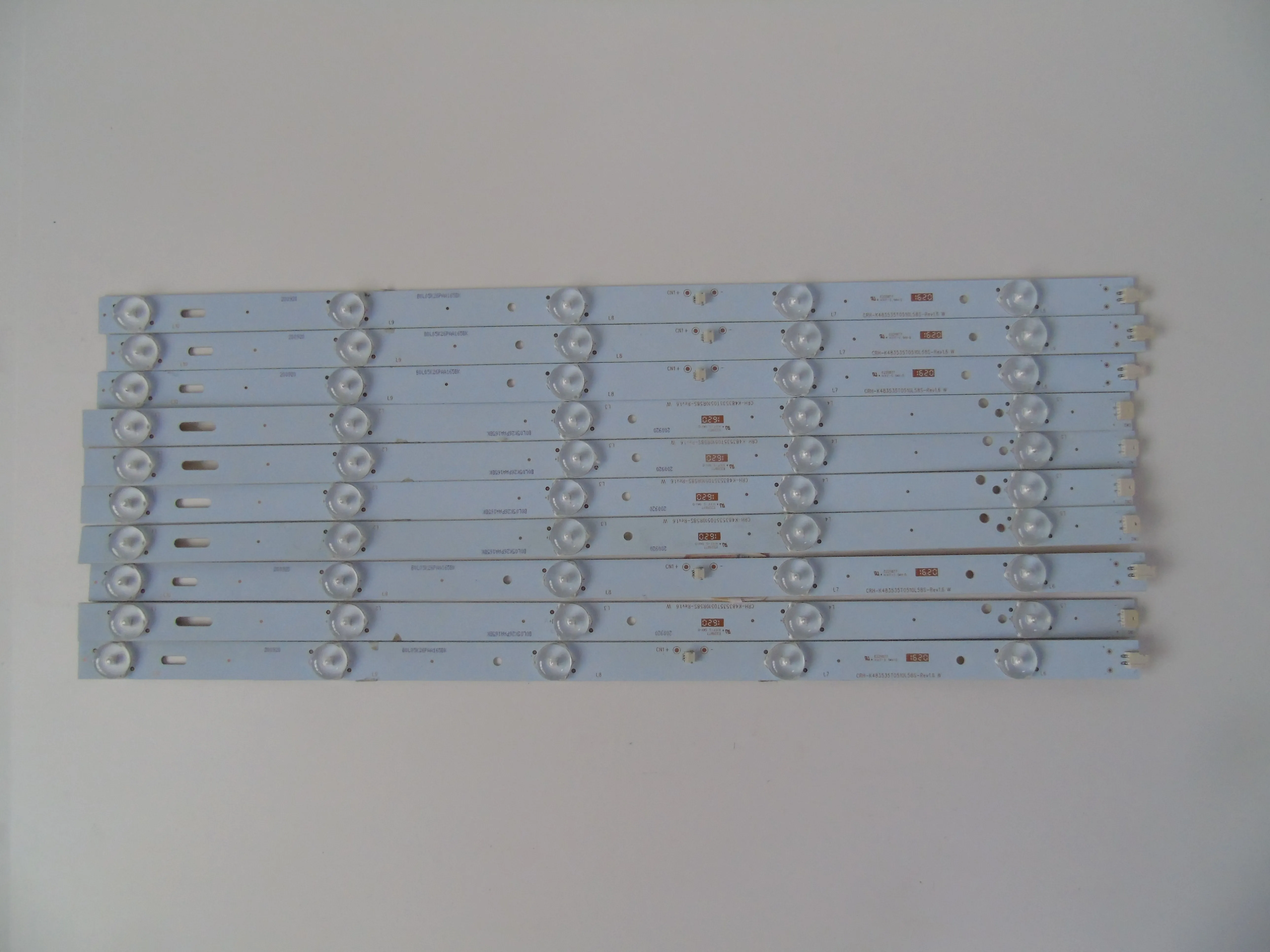 

LED Backlight strip 10 Lamp For 48"TV CRH-K483535T0510L58S-REV01.6W K483535T0510R58S