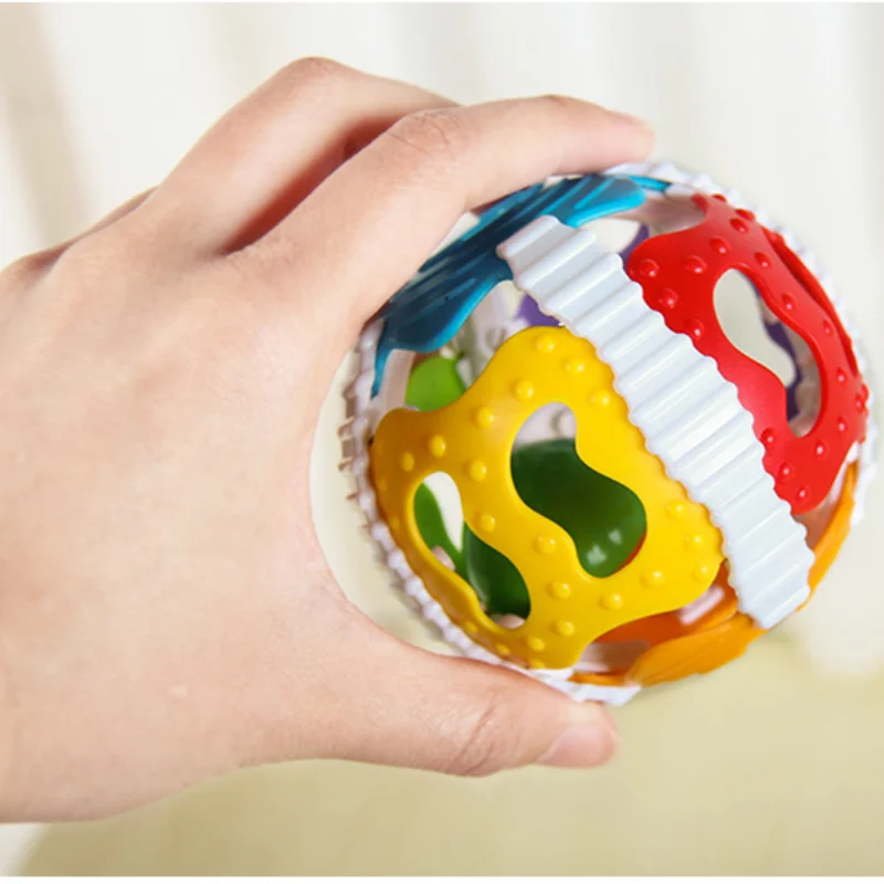 Детская игрушка-погремушка цветная круглая для раннего развития | Дом и сад
